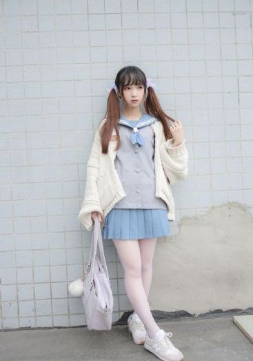 国产妓女在线视频播放_720电影在线观看