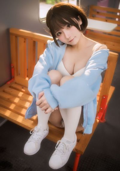 性感欧美三角比基尼_HD完整视频观看