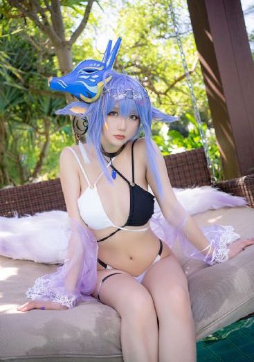 欧美超模丹妮写真_HD日韩免费观看